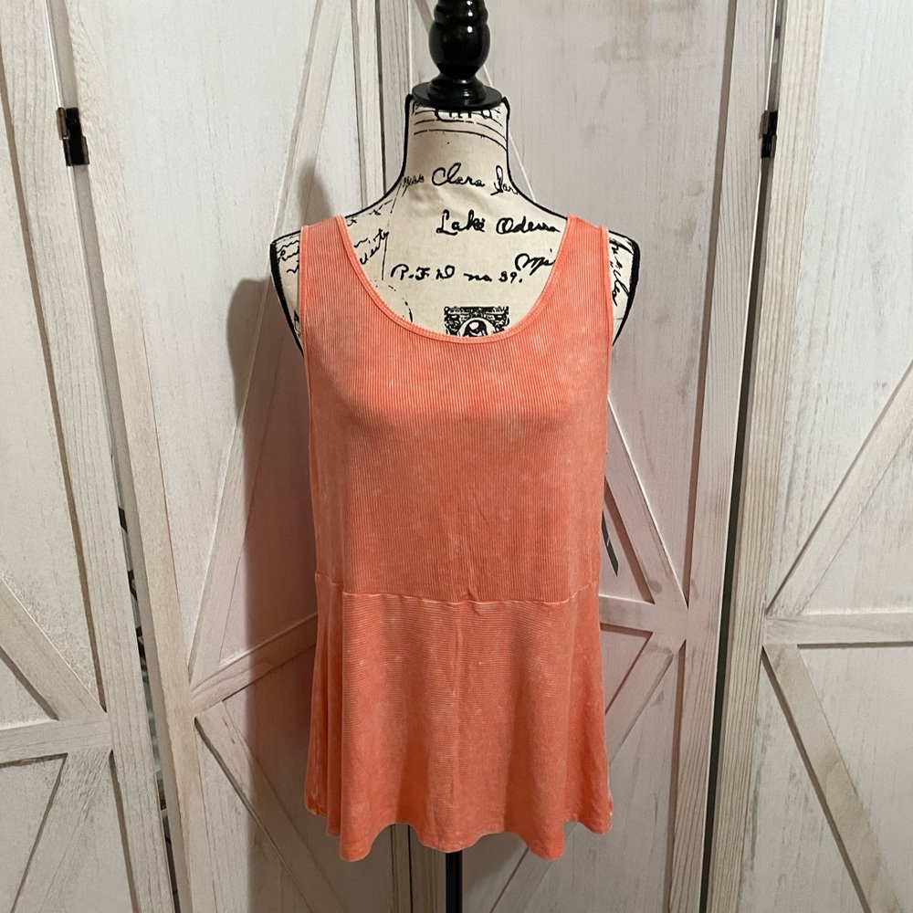 NWT Torrid super soft coral distressed robbed peplum tank 2X